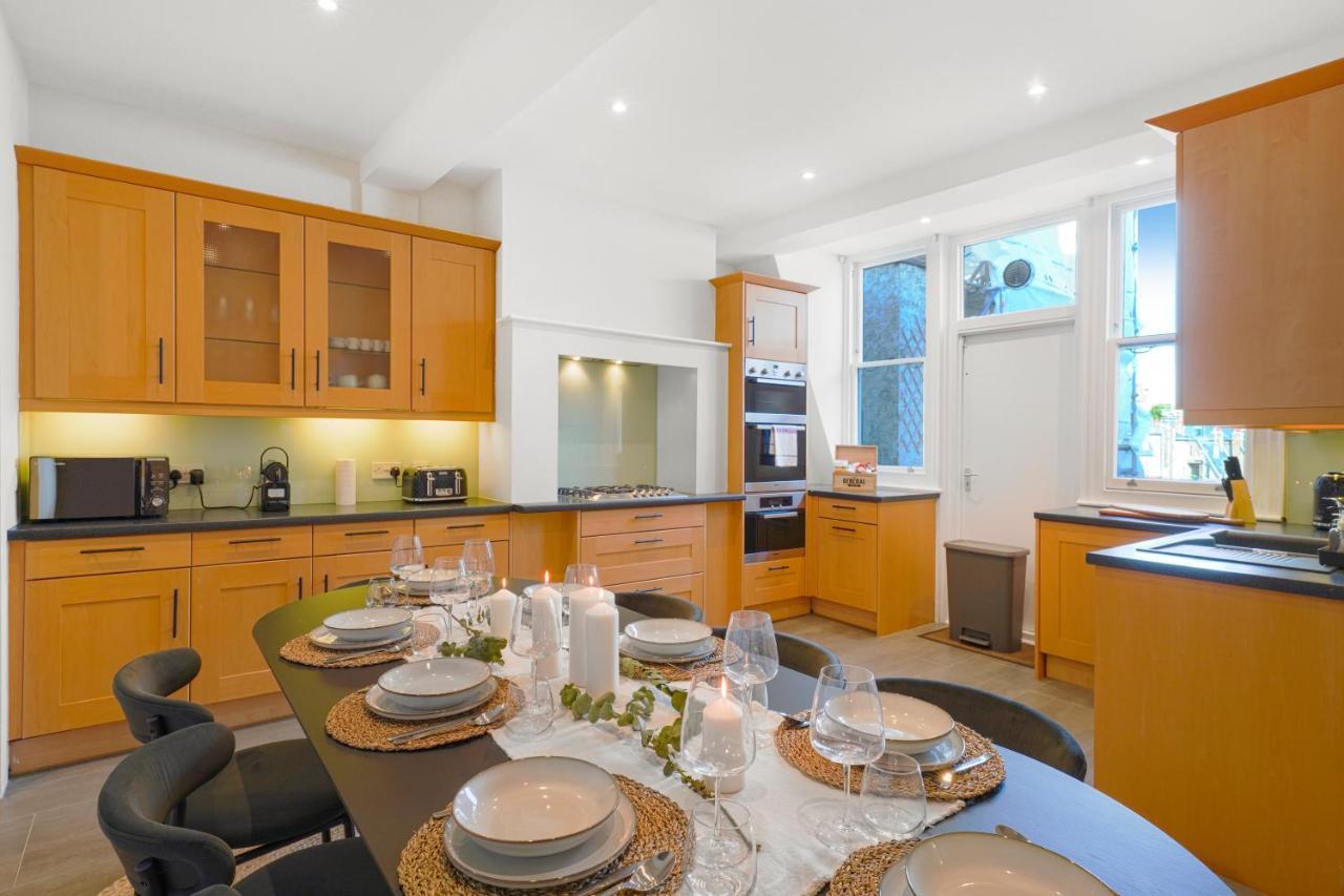 Spacious And Modern 4 Beds Home In Kensington London Eksteriør billede