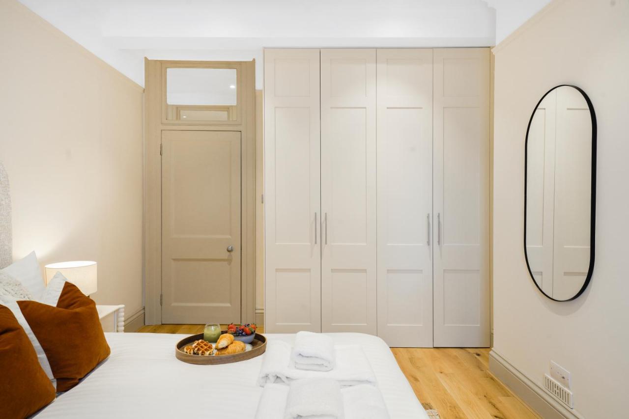 Spacious And Modern 4 Beds Home In Kensington London Eksteriør billede