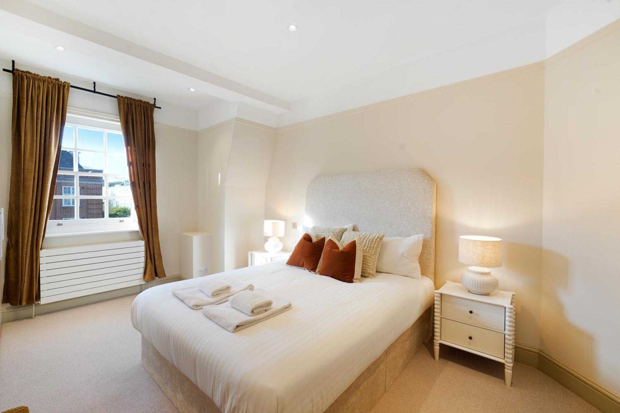 Spacious And Modern 4 Beds Home In Kensington London Eksteriør billede