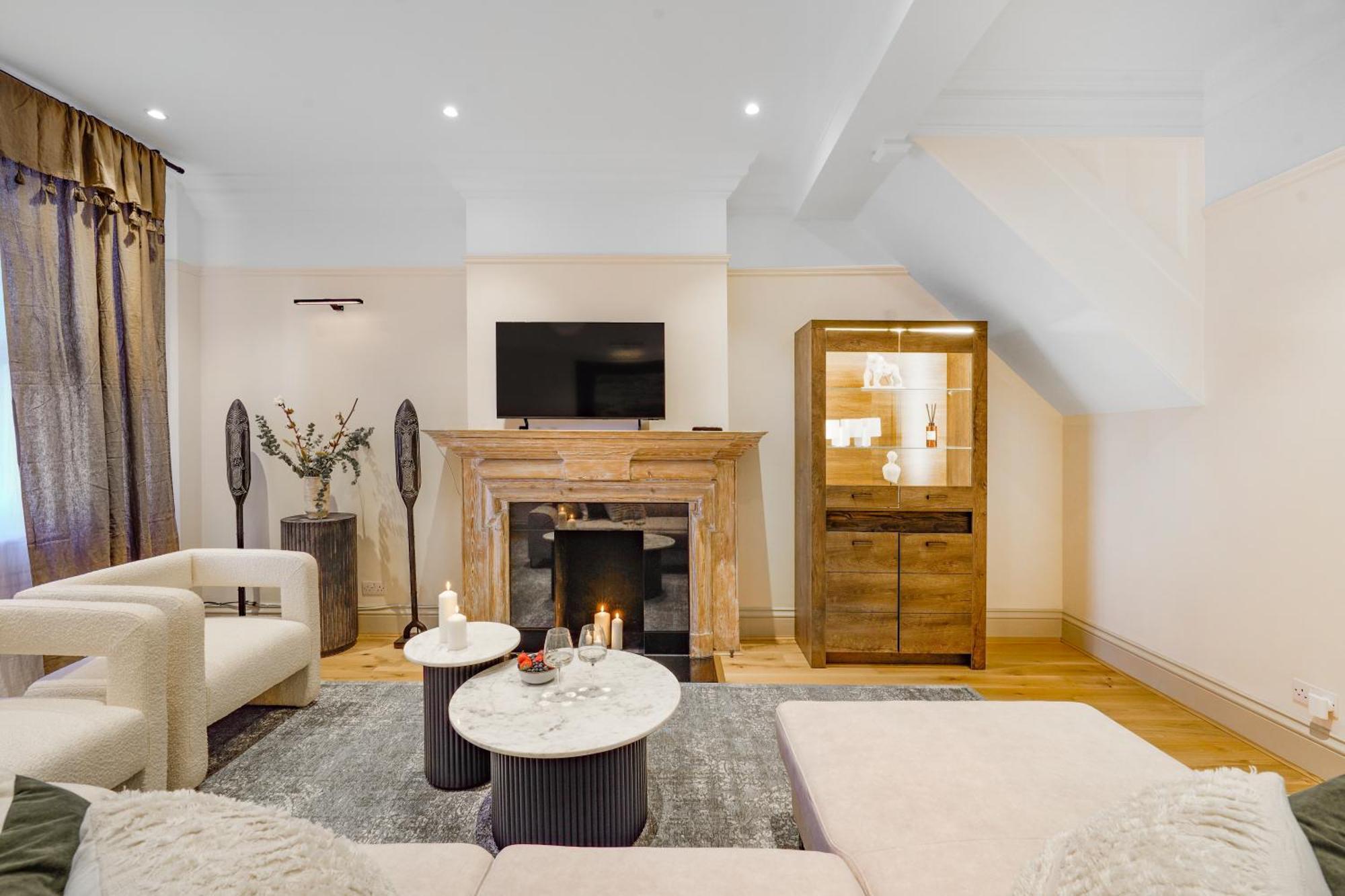 Spacious And Modern 4 Beds Home In Kensington London Eksteriør billede